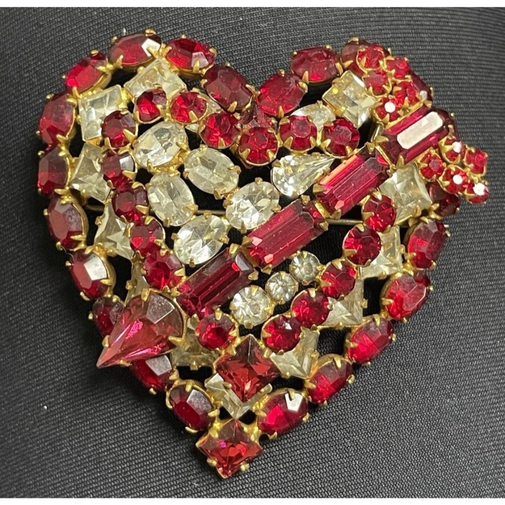 Rare Vintage Unsigned 3d Heart Brooch Red Clear Rhinestones Baguette Valentines